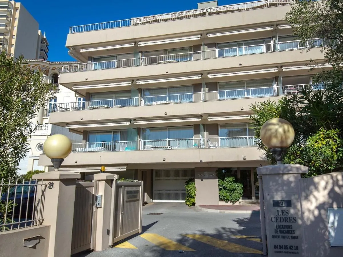 Apartment Studio Climatise 2 Pers Proche Plage Et Commerces Avec Balcon Et Wifi A Saint-Raphael - Fr-1-466A-28