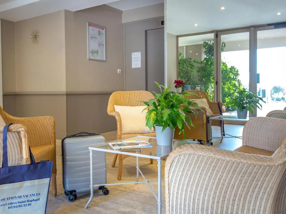 Apartment Studio Climatise 2 Pers Proche Plage Et Commerces Avec Balcon Et Wifi A Saint-Raphael - Fr-1-466A-28 France